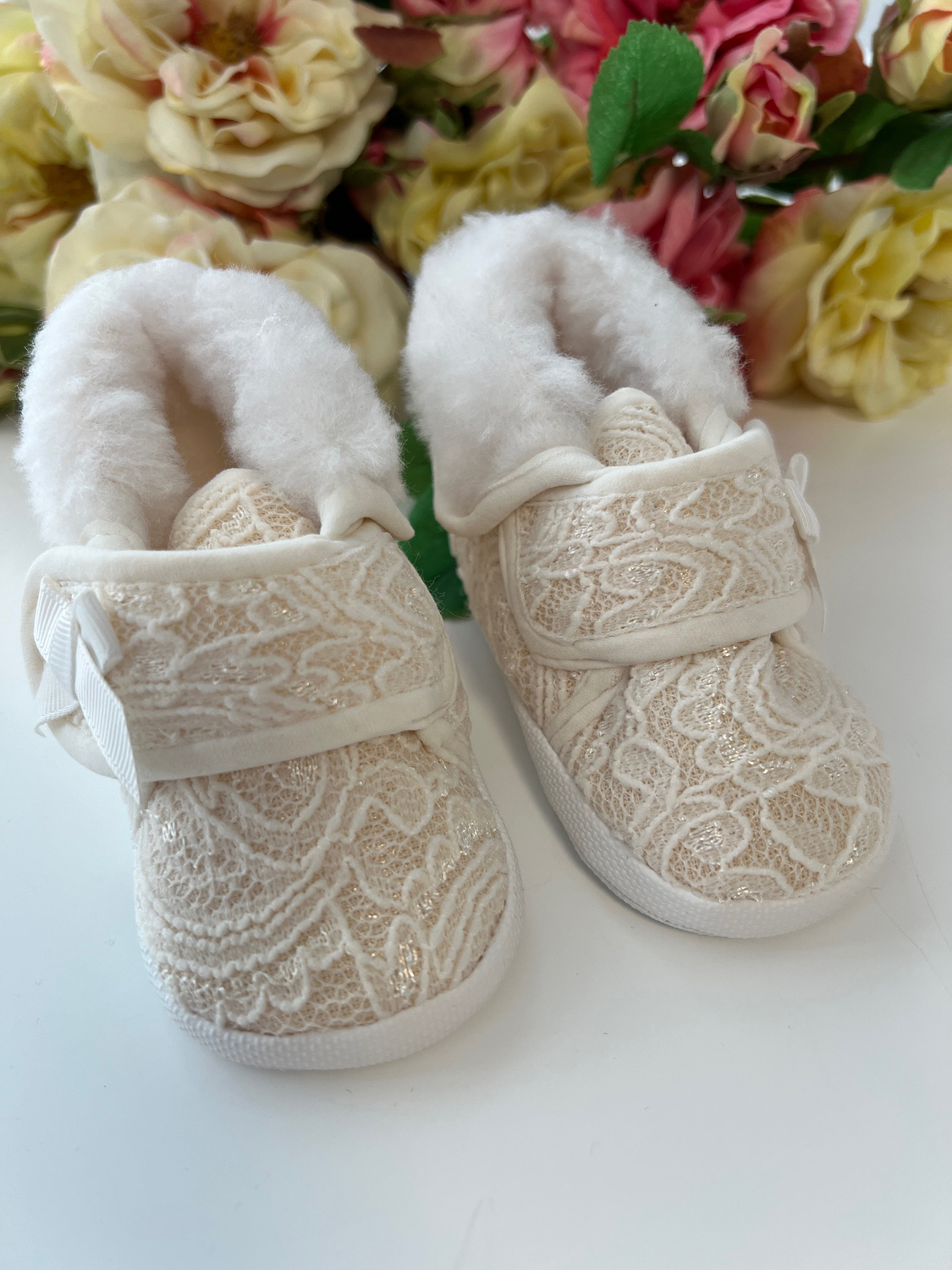 Sehr warme Baby-Stoff-Schuhe in Creme 11 cm